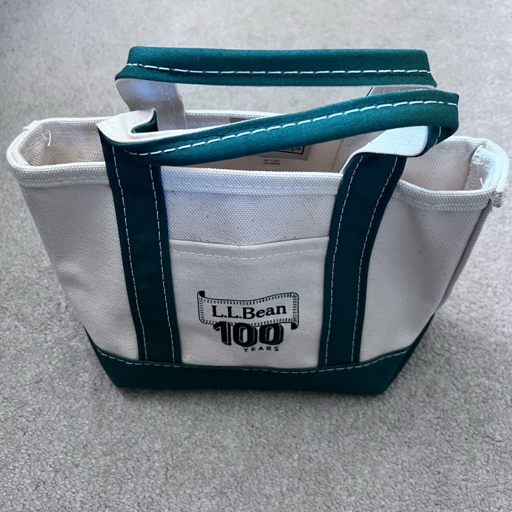 L.L. Bean Small Green and White Tote Bag, NEW!